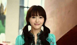 女主穿到娱乐圈吃瓜文,女主的吃瓜日常